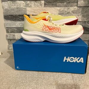 New!! Hoka women's mach 6 sneakers